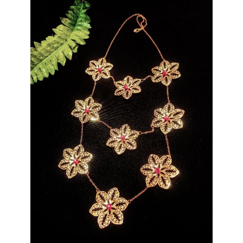 kalung kolara/baju bodo