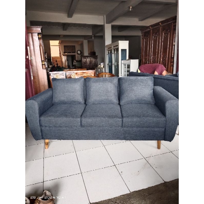 sofa scandinavian minimalis 3 seater