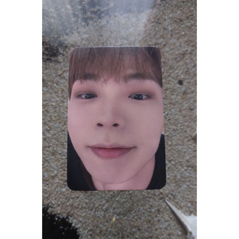 Yechan LUCY Photocard DMM Video Call Fansign Event