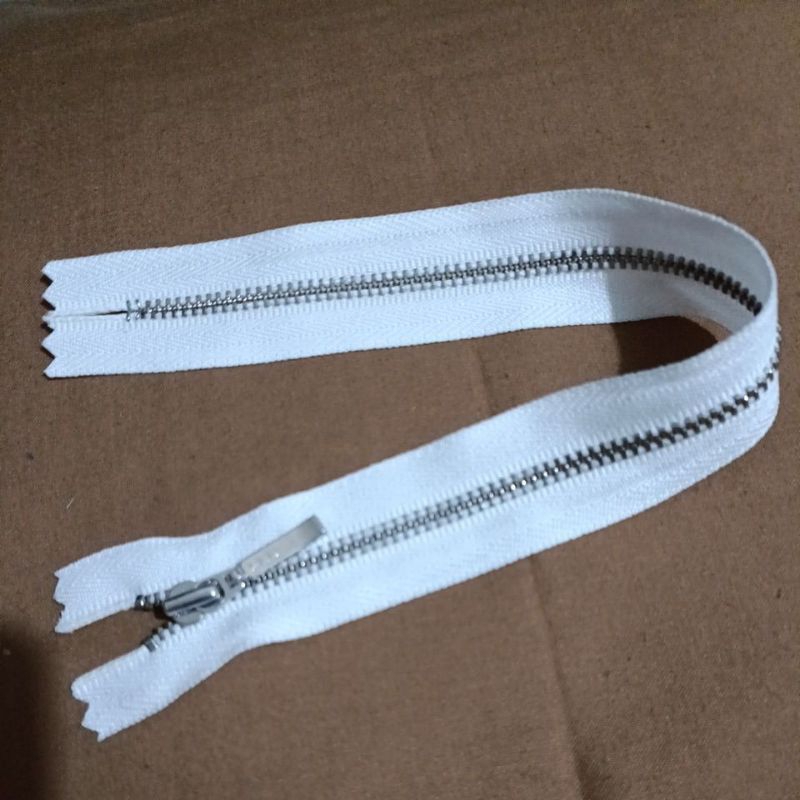 sleting no 3 ykk silver