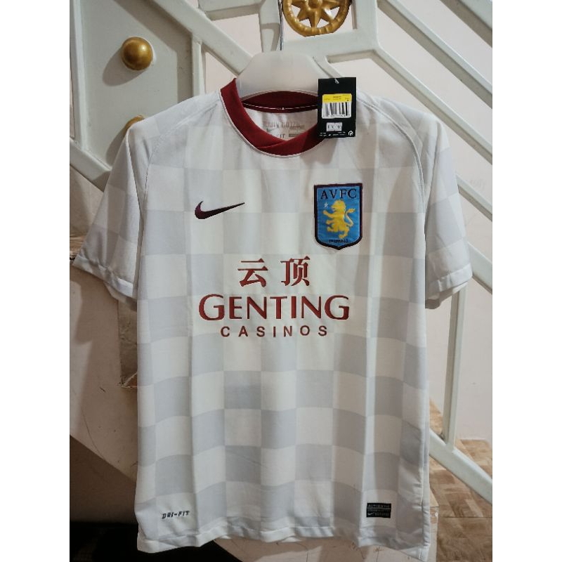 Jersey Aston villa away 2011