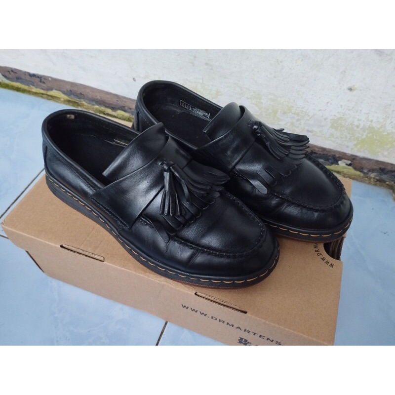 Dr martens adrian tassel