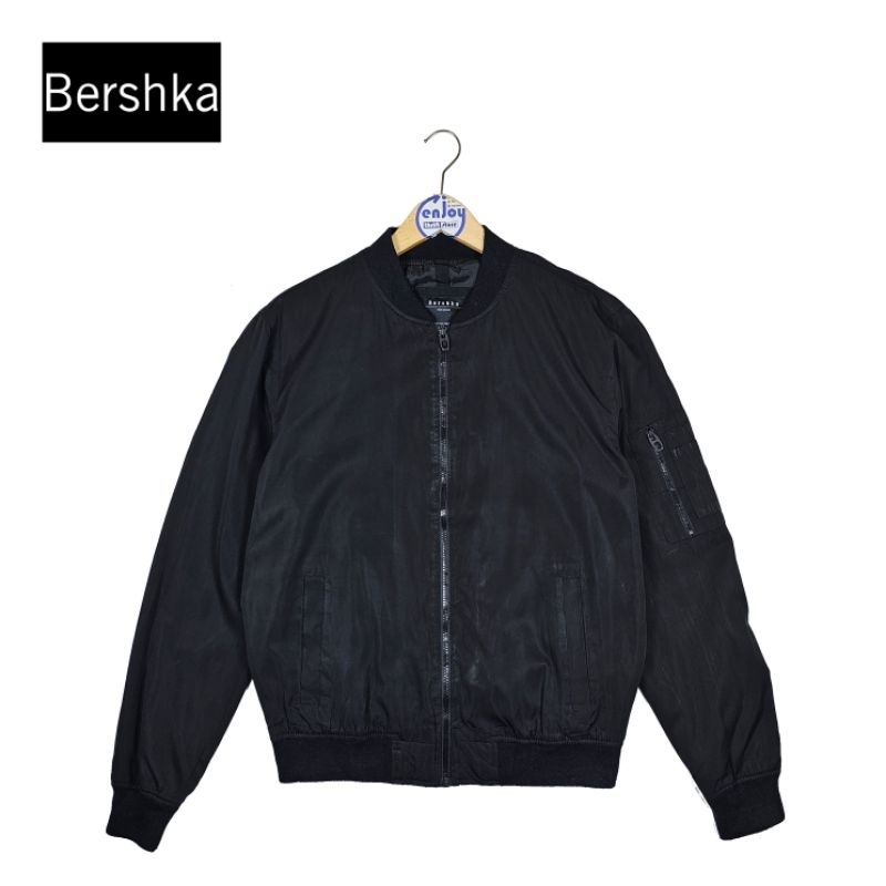 casual kasual bomber jacket BERSHKA pria wanita unisex