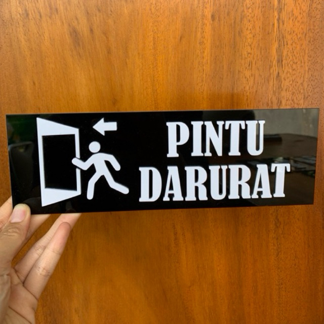 

papan petunjuk sign pintu darurat