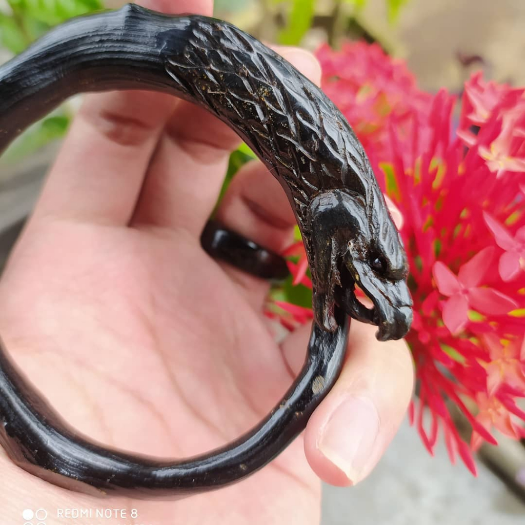 Gelang Akar Bahar Hitam Lentur Ukir Burung Elang Jawa