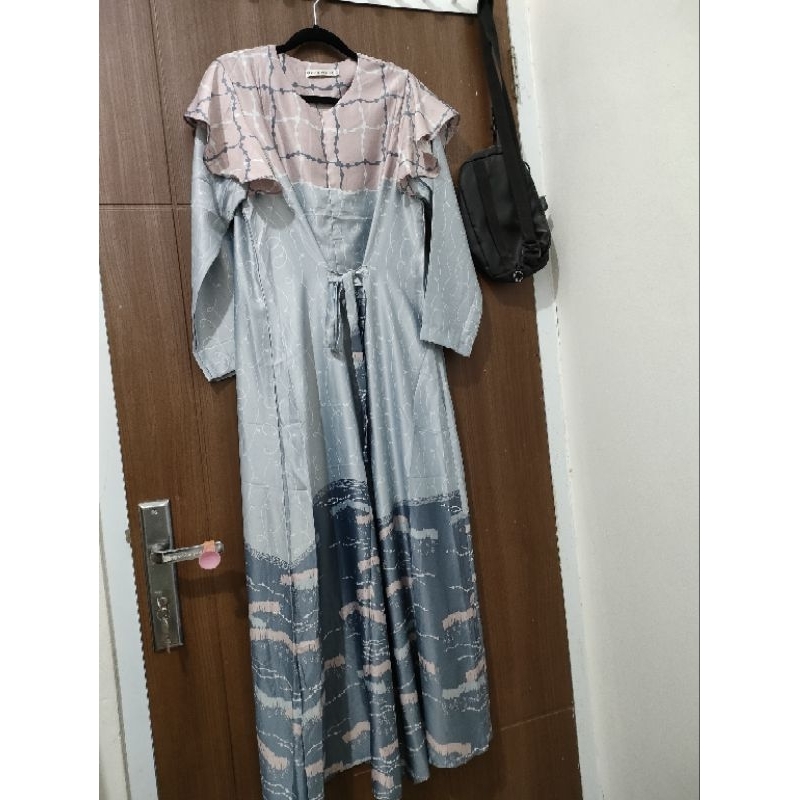 Preloved Dress Vanilla Hijab