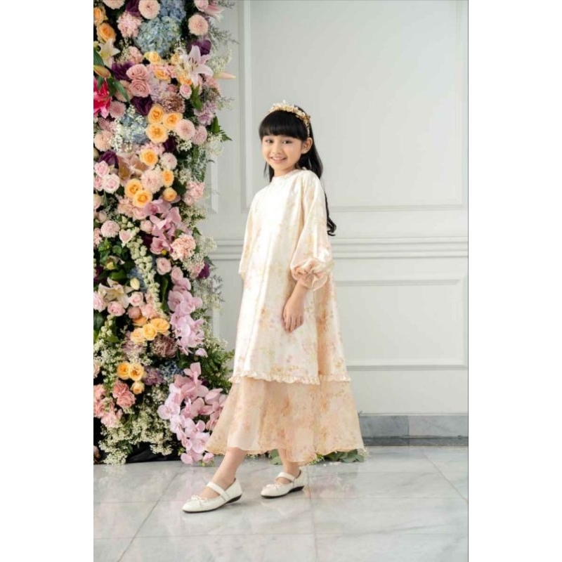 Wearing Klamby Anyelir Dress Girl Karavia New with Paperbag Kalmby