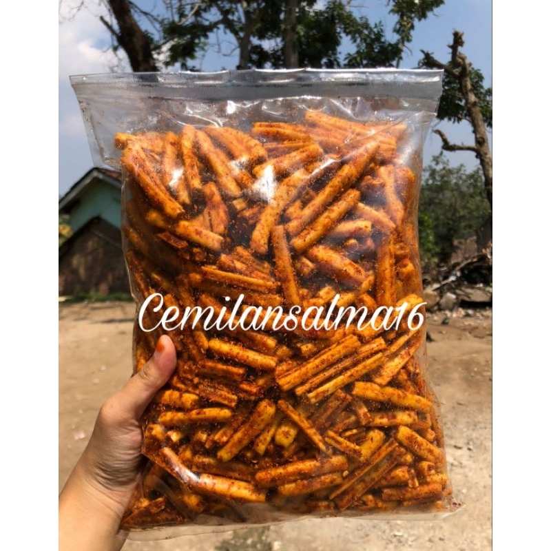 

Kerupuk Seblak potato pedas Daun jeruk 1kg