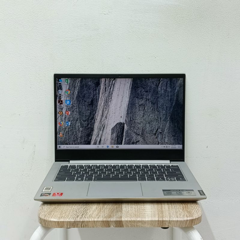 laptop Lenovo s340 AMD Ryzen 3-3200U Radeon Vega 3 ram 12gb/SSD 512gb fhd backlight