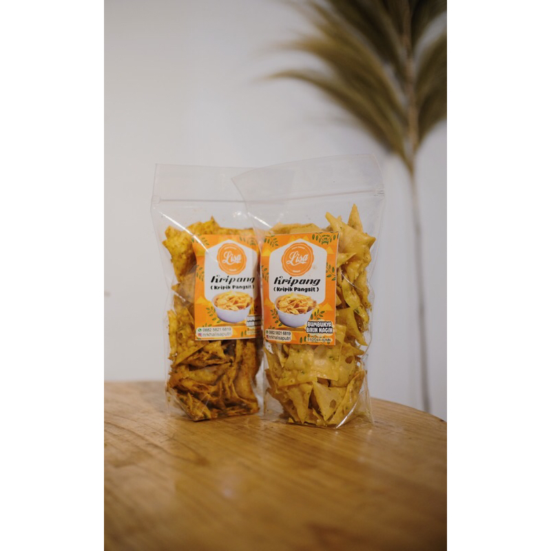 

KRIPANG(Keripik pangsit) Asin jeruk purut 100gram