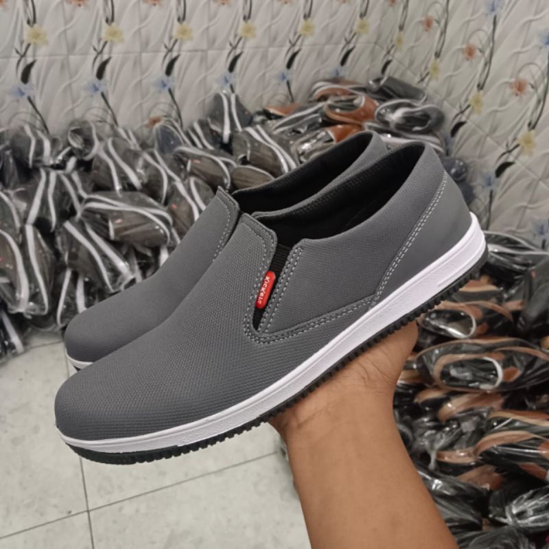 NEW ARRIVAL Sepatu Pria Kasual Sepatu Slip On Pria Sepatu Santai Kerja Kantor