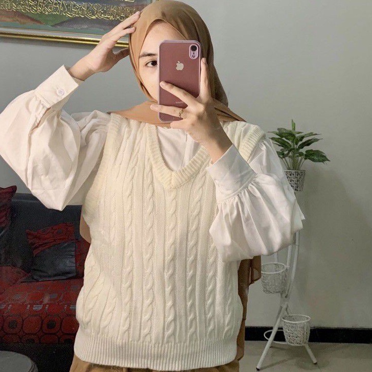 Paling Murah Rosita Cable Knit Sweater Outer Vest Rompi Rajut Street Style Tanpa Lengan