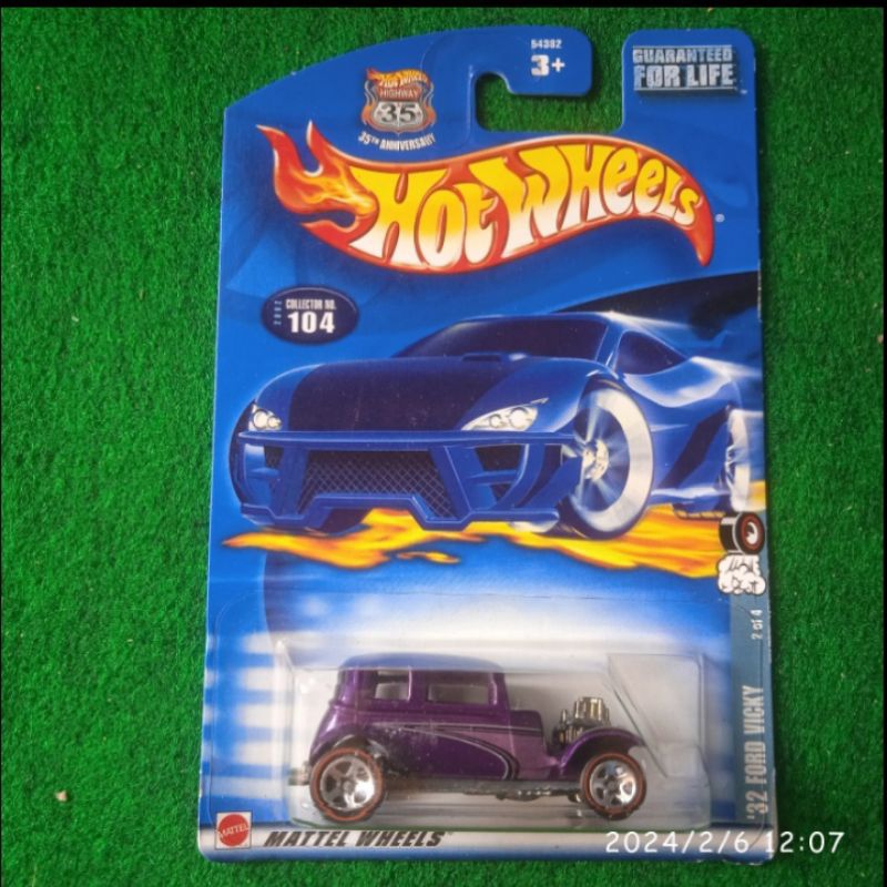 hot wheels 32 Ford Vicky 1932 redlines redlines ungu rod base besi