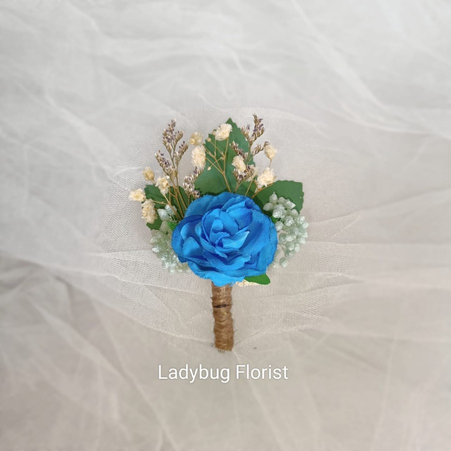 corsage bunga pin jas pria groom keluarga panitia biru tua