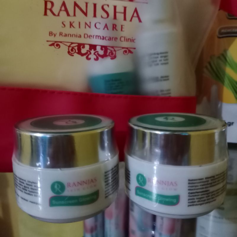 Super Flek Glow Cream Siang & Malam