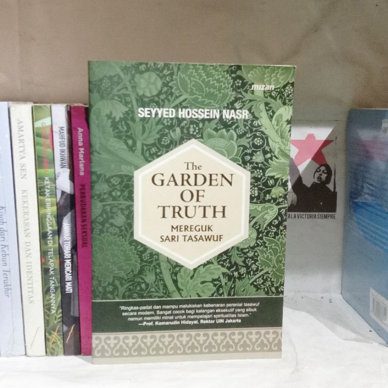 Seyyed Hossein Nasr Doktrin-doktrin Kosmologi Islam / Tasawuf: Dulu dan Sekarang / Islam Intelektual