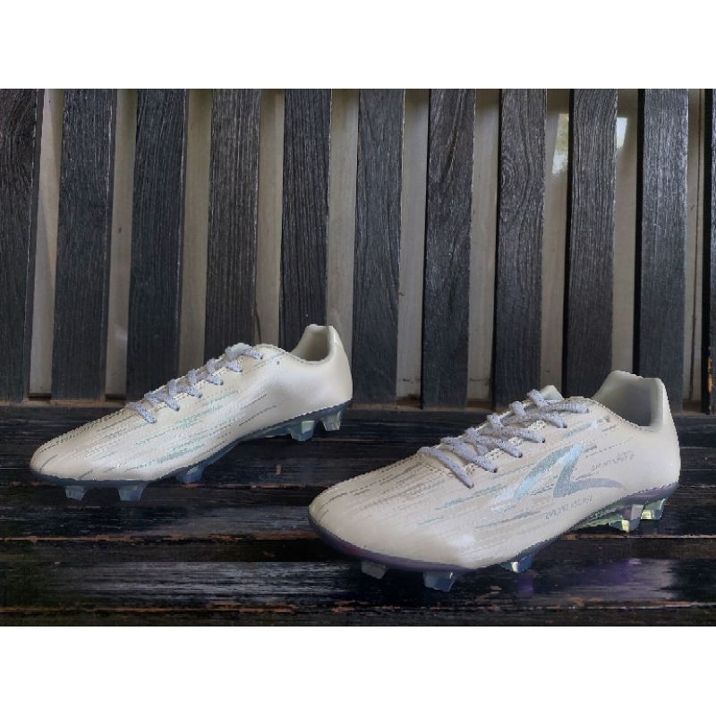 Sepatu Bola Specs Lightspeed Reborn FG Illuminate Pack