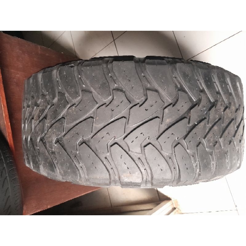 Ban mobil second ukuran 33x12.50 R20 Ban tubeless