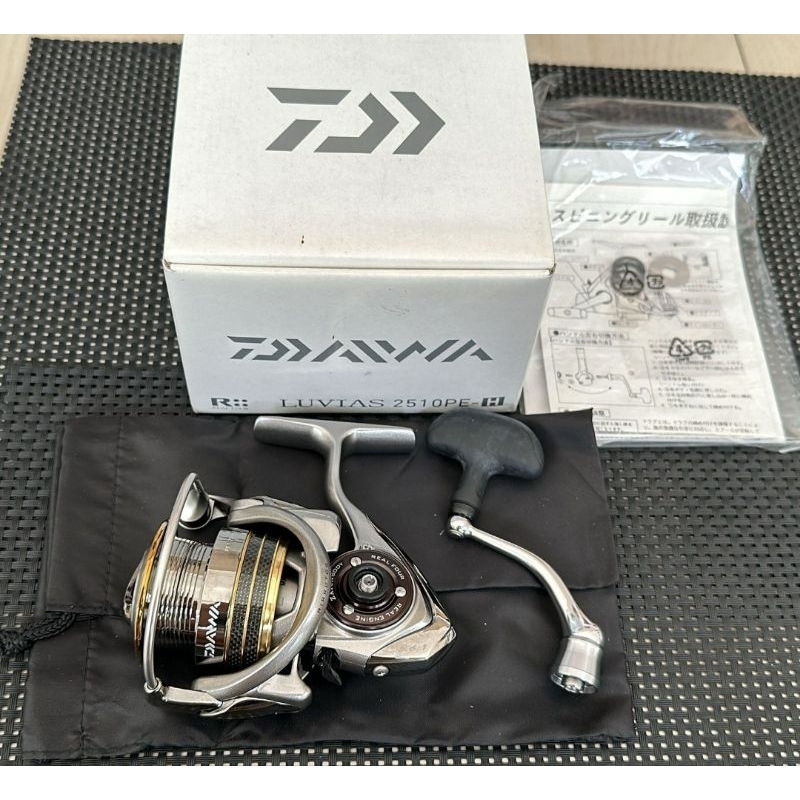 Daiwa Luvias Batik 2510 Peh NEW IN BOX