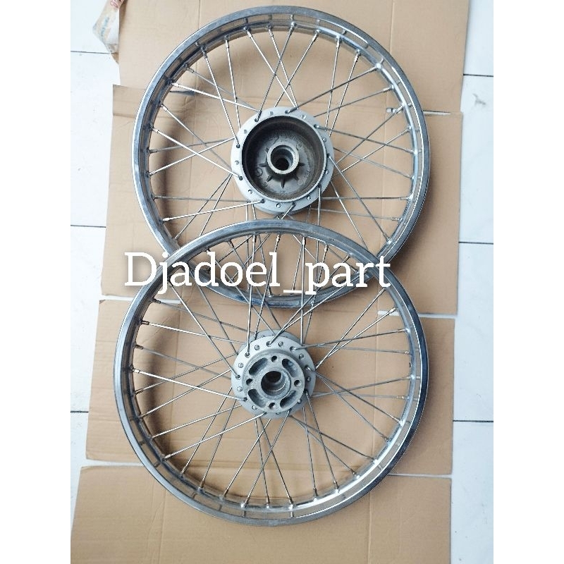 Velg Pelg Depan Belakang set tromol Suzuki Smash New Smash lama Piringan Lurus Original
