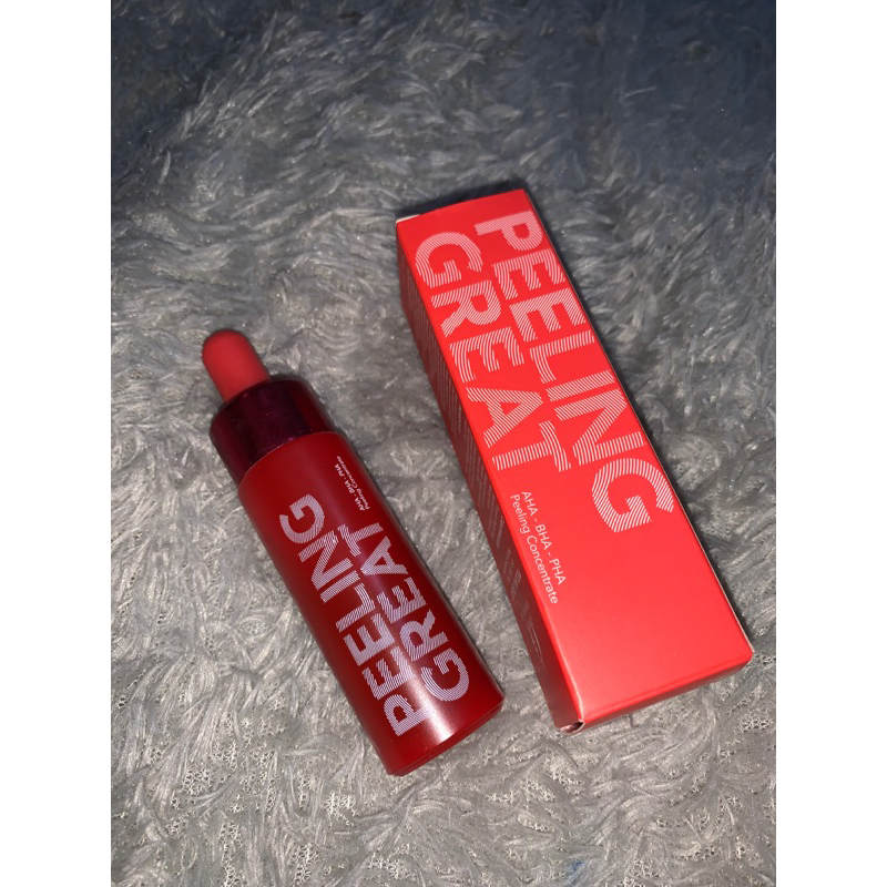 PEELING GREAT MADAME GIE