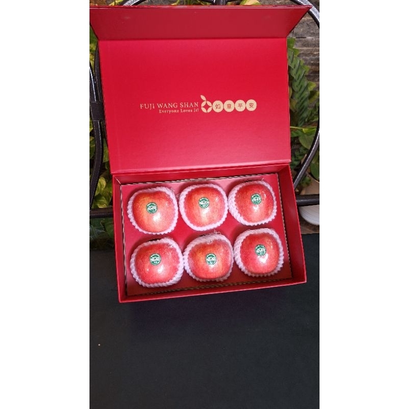 hampers imlek apel fuji wangshan gratis kartu ucapan