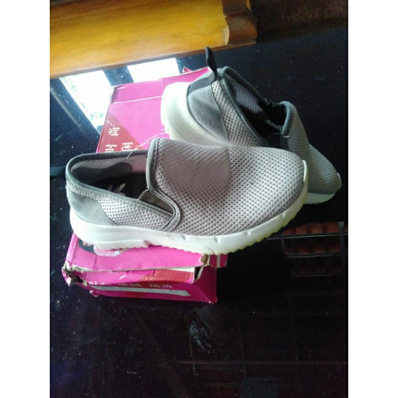 preloved sepatu wanita Adidas size 36