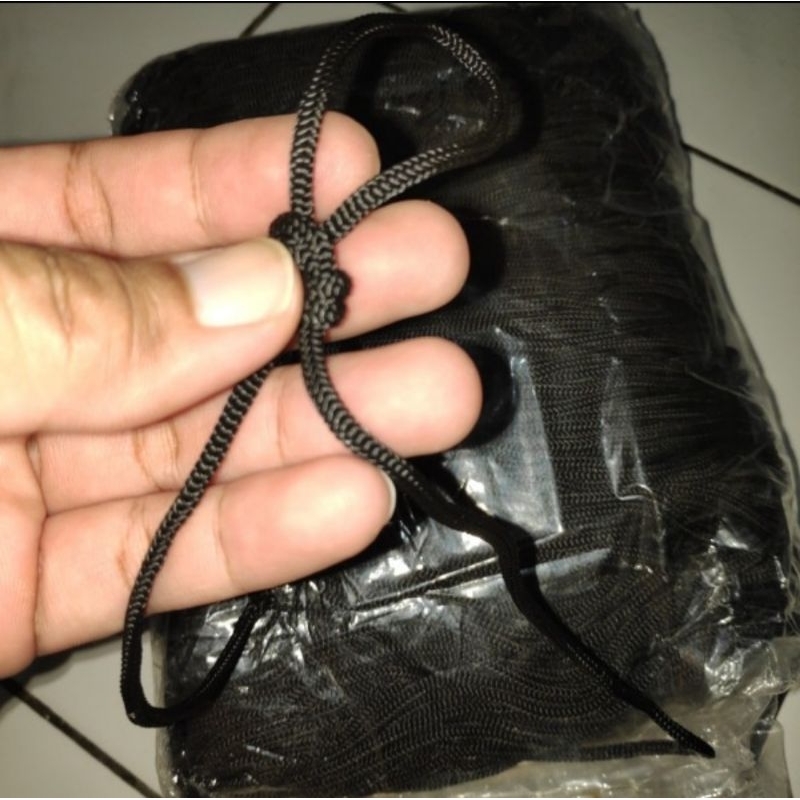 

Tali Kur Hitam 3mm Panjang 50meter