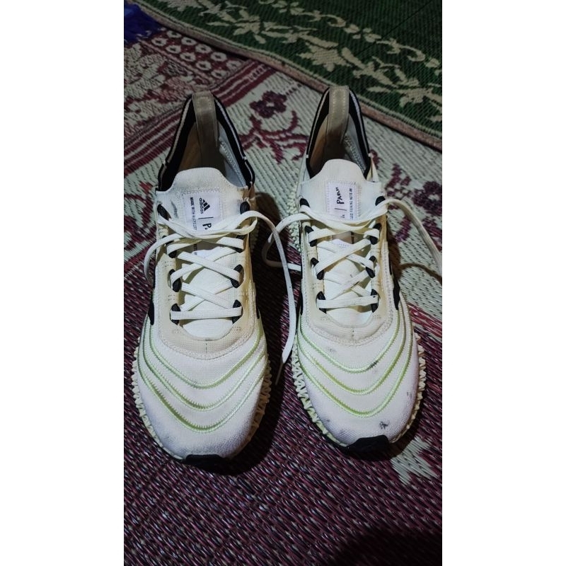 Sepatu Sneakers Pria ADIDAS 4DFWD X PARLEY GZ8625 ORIGINAL