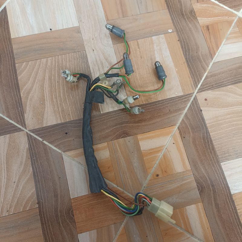 kabel fiting lampu socket spedometer Honda Megapro hiu old lama Original