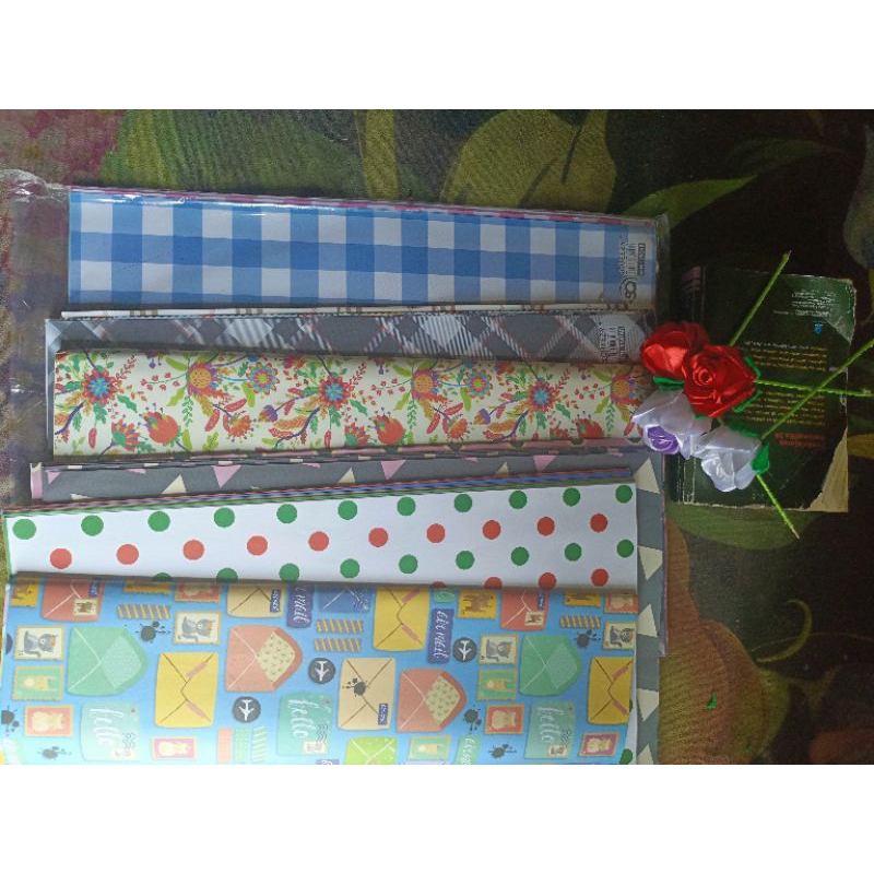 

KERTAS KADO