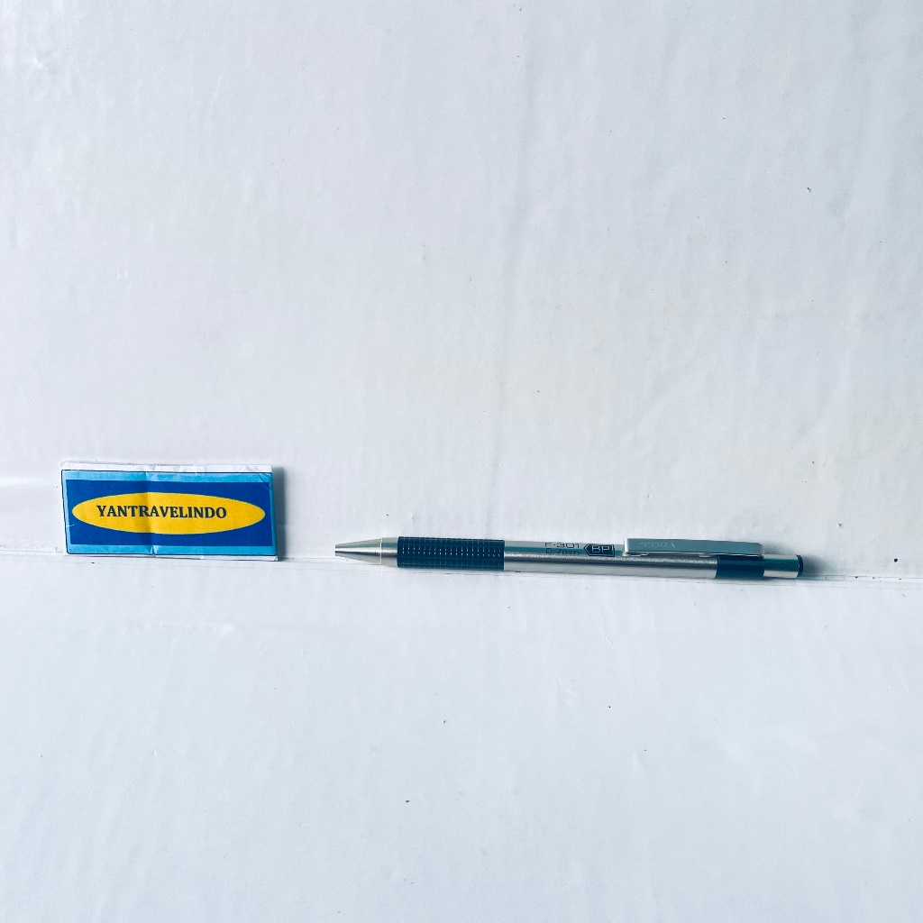 

BALPOIN SAKU EKSLUSIF METAL SISTEM PUSH PENCET 0.7 MM BOPLEN PULPEN RESMI TANDA TANGAN