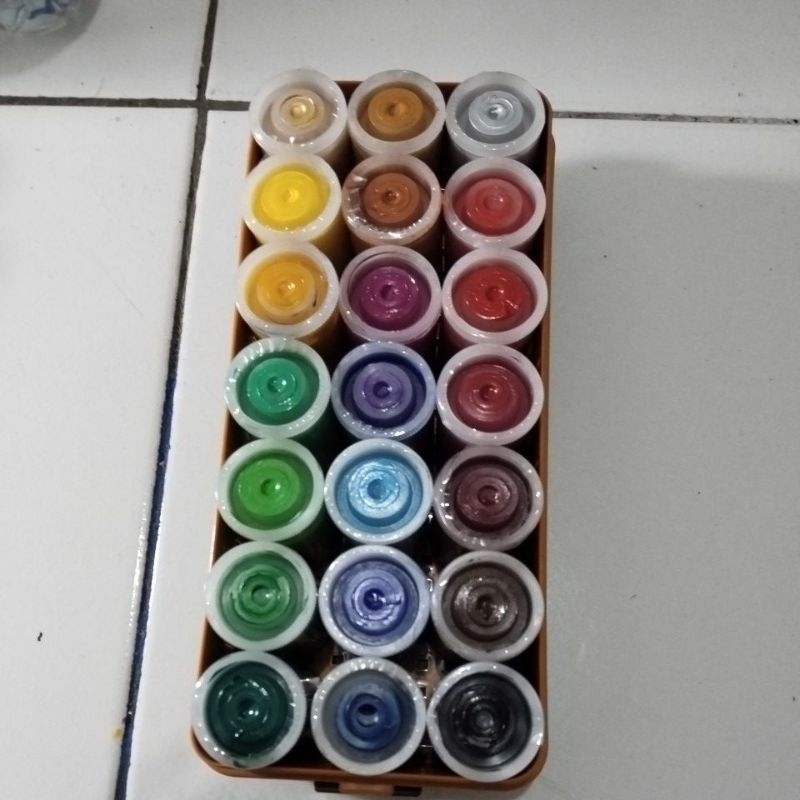 

cat acrilyc siap pakai