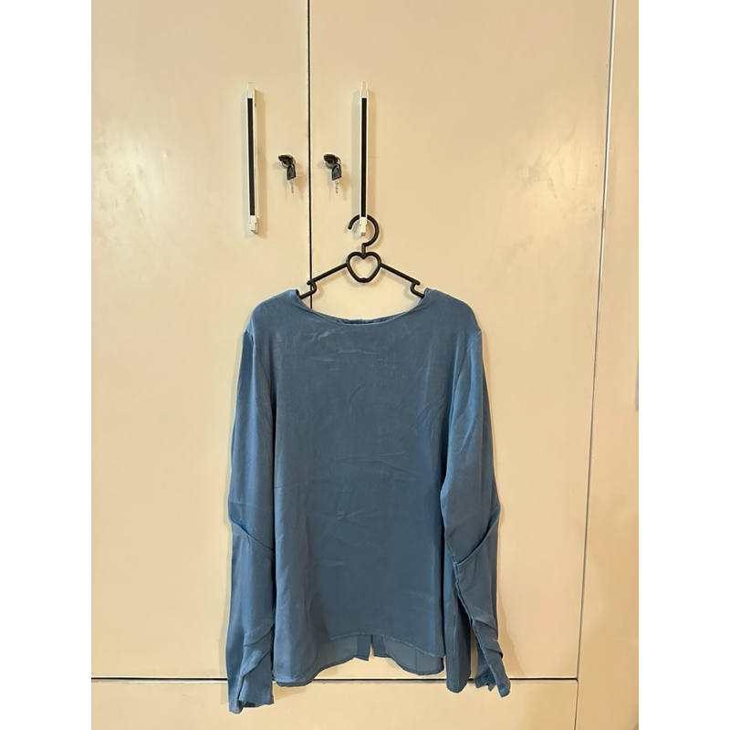 restu anggraini blouse preloved