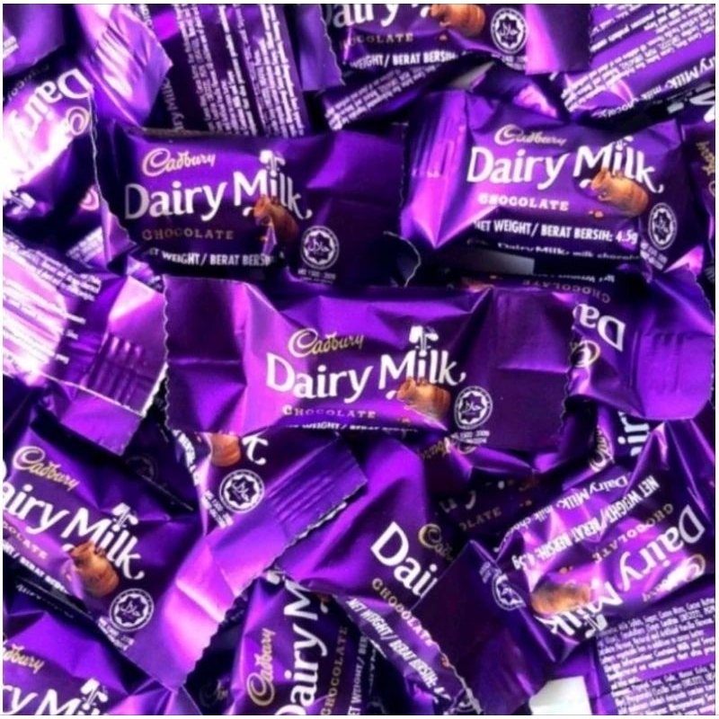 

1 pcs Mini Cadbury Dairy Milk Chocolate Cokelat Susu Coklat Mini Bites 4.5gram