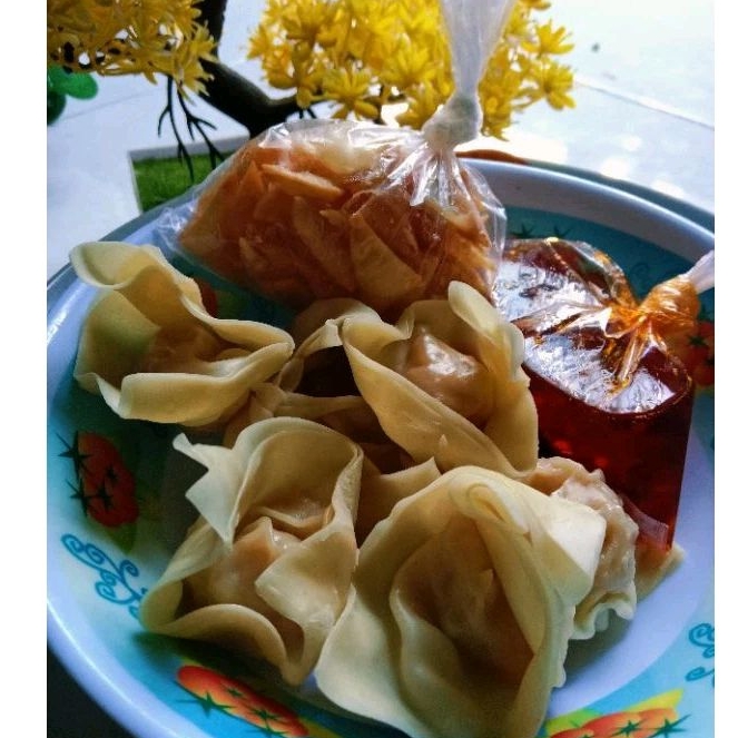 

siomay wonton jeletot/ siomay pedas wonton pedas