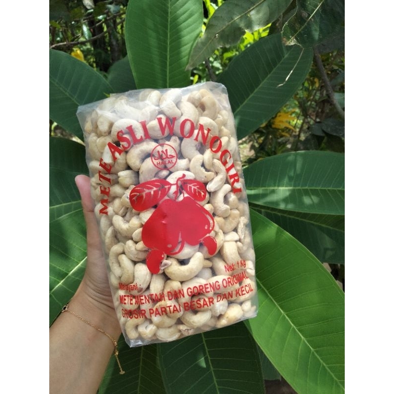 

KACANG METE/ MEDE MENTAH 1KG ASLI WONOGIRI