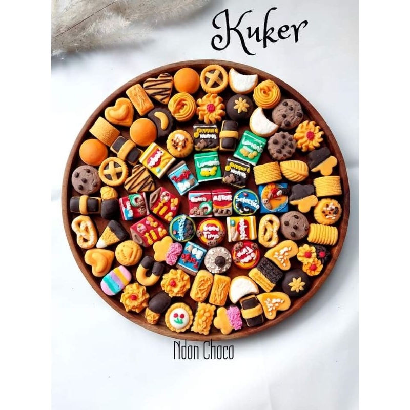 

cokelat Karakter KUE KERING