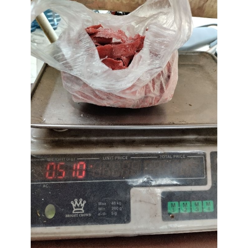 

daging irisan berat 250g