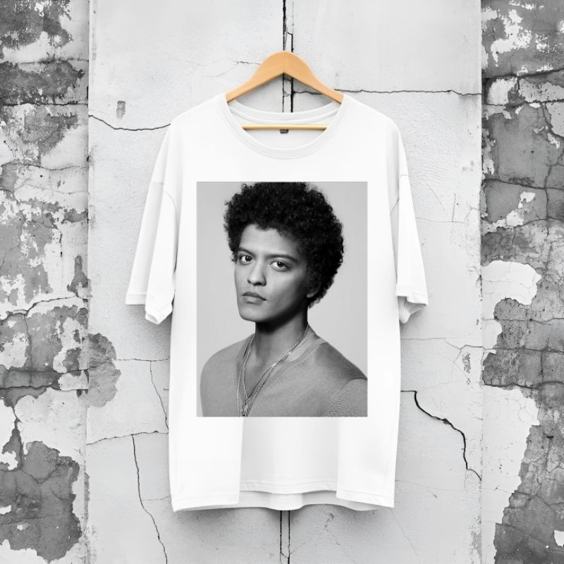 KAOS VINTAGE BRUNO MARS BLACK AND WHITE