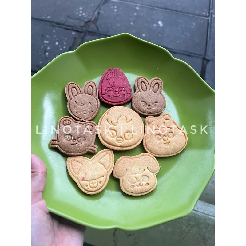 

KUE KERING BUTTER COOKIES SKZOO COOKIES KARAKTER STRAY KIDS