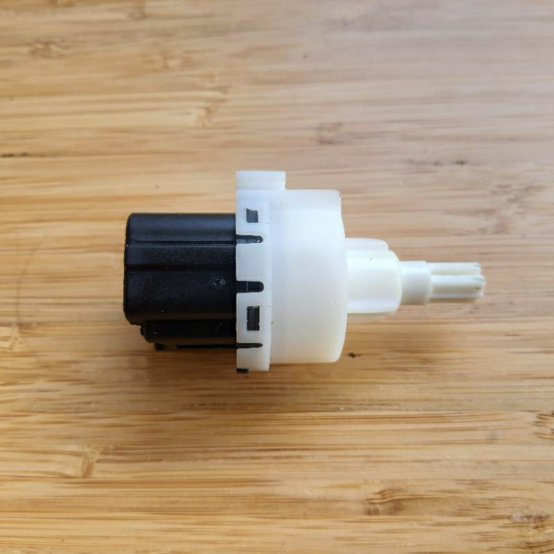 saklar switch putaran Ac mobil suzuki ertiga original satuan
