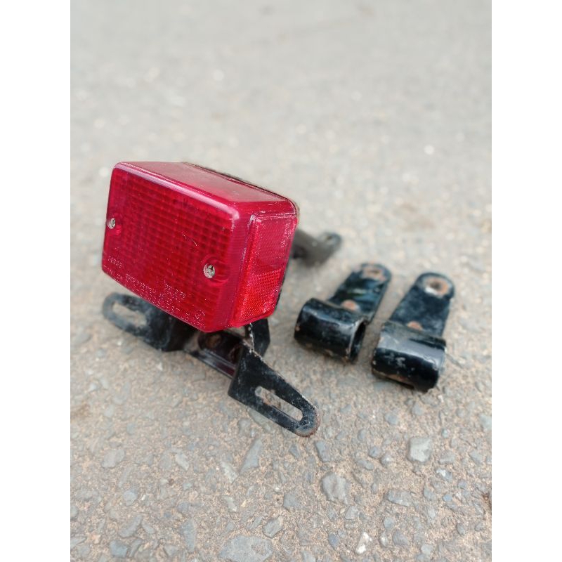 stoplamp lampu belakang yamaha dt100 original bekas mulus