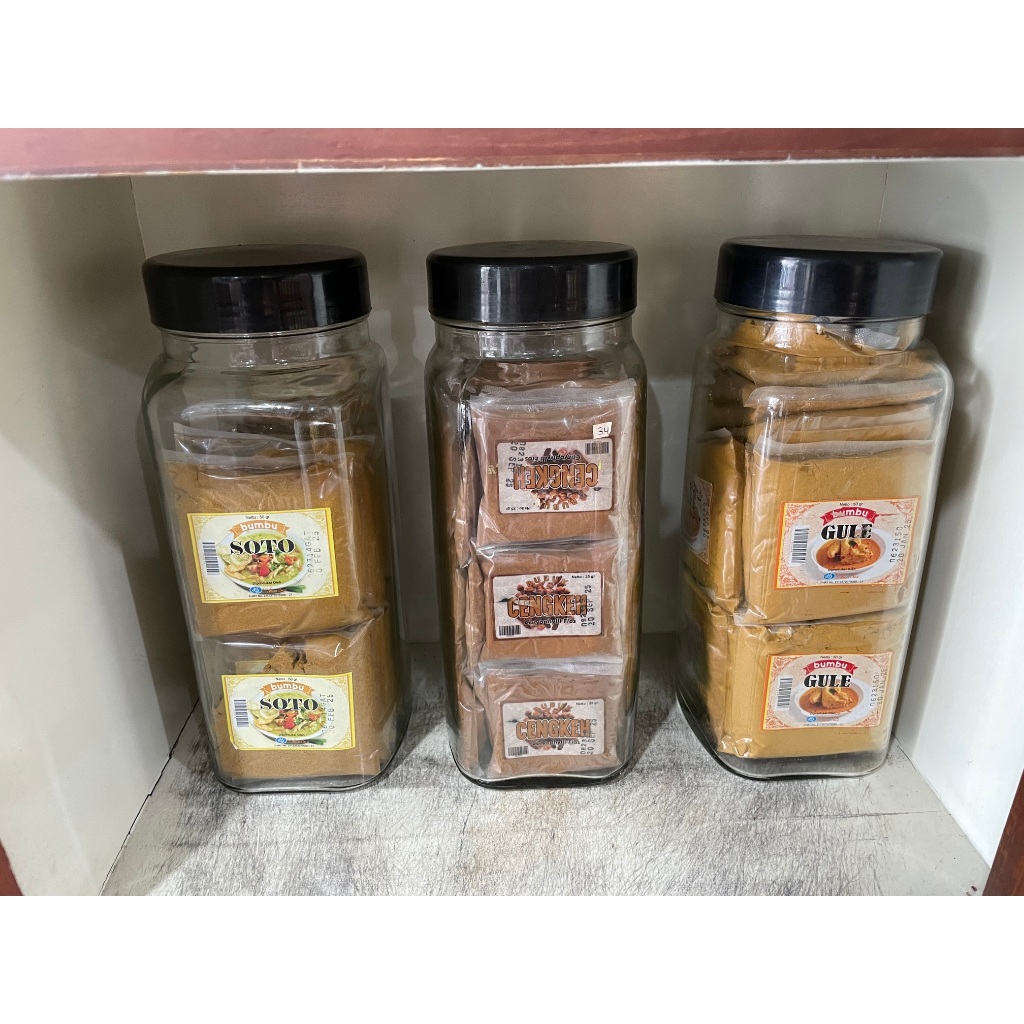

Aneka Macam Bumbu Masak Tradisional Arum Sari ( Soto - Cengkeh - Gule )
