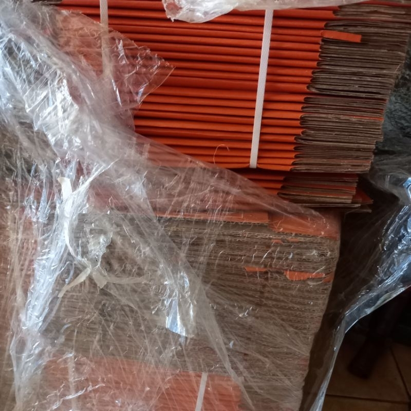 

Kardus Dus Box Ekstra Small 18x12x5