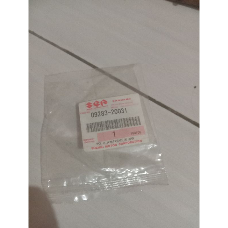 seal swing arm.suzuki ts.fxr