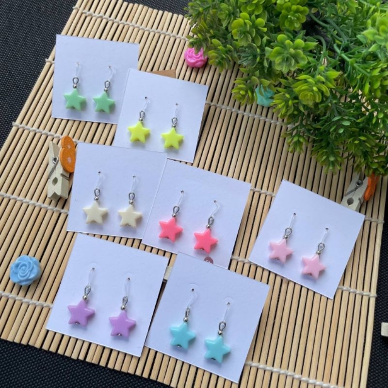 HANDMADE ANTING ANAK KAITAN PLASTIK MOTIF BINTANG MEDIUM