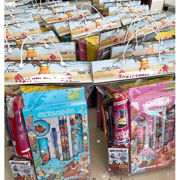 

Terlaku Paket atksnack ulang tahun kemasan nametag