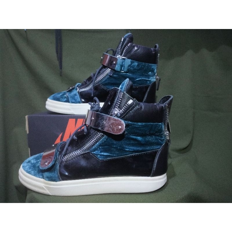 Sepatu Giuseppe zanotti