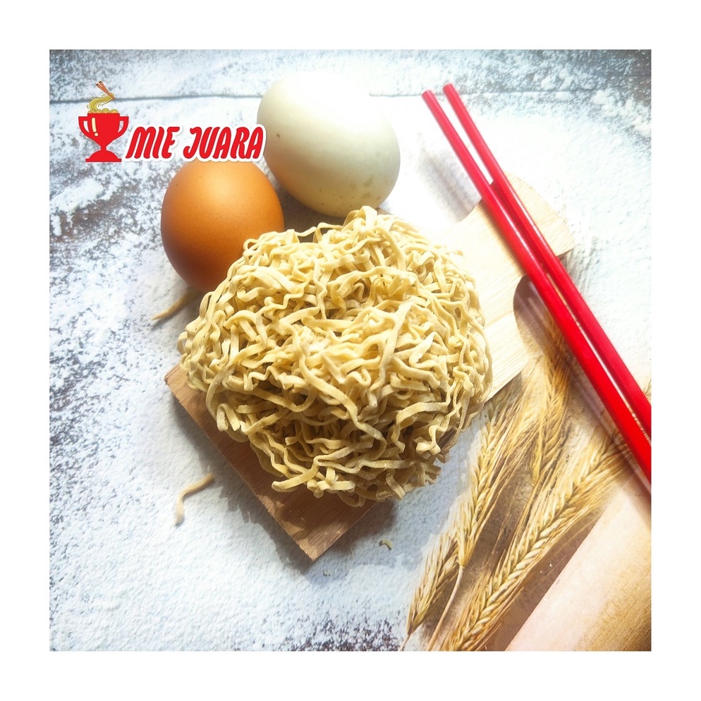 

PROMO ALE Mie Mentah Tanpa Telur Garing Kenyal Bakmi Mentah Juara 1 kg